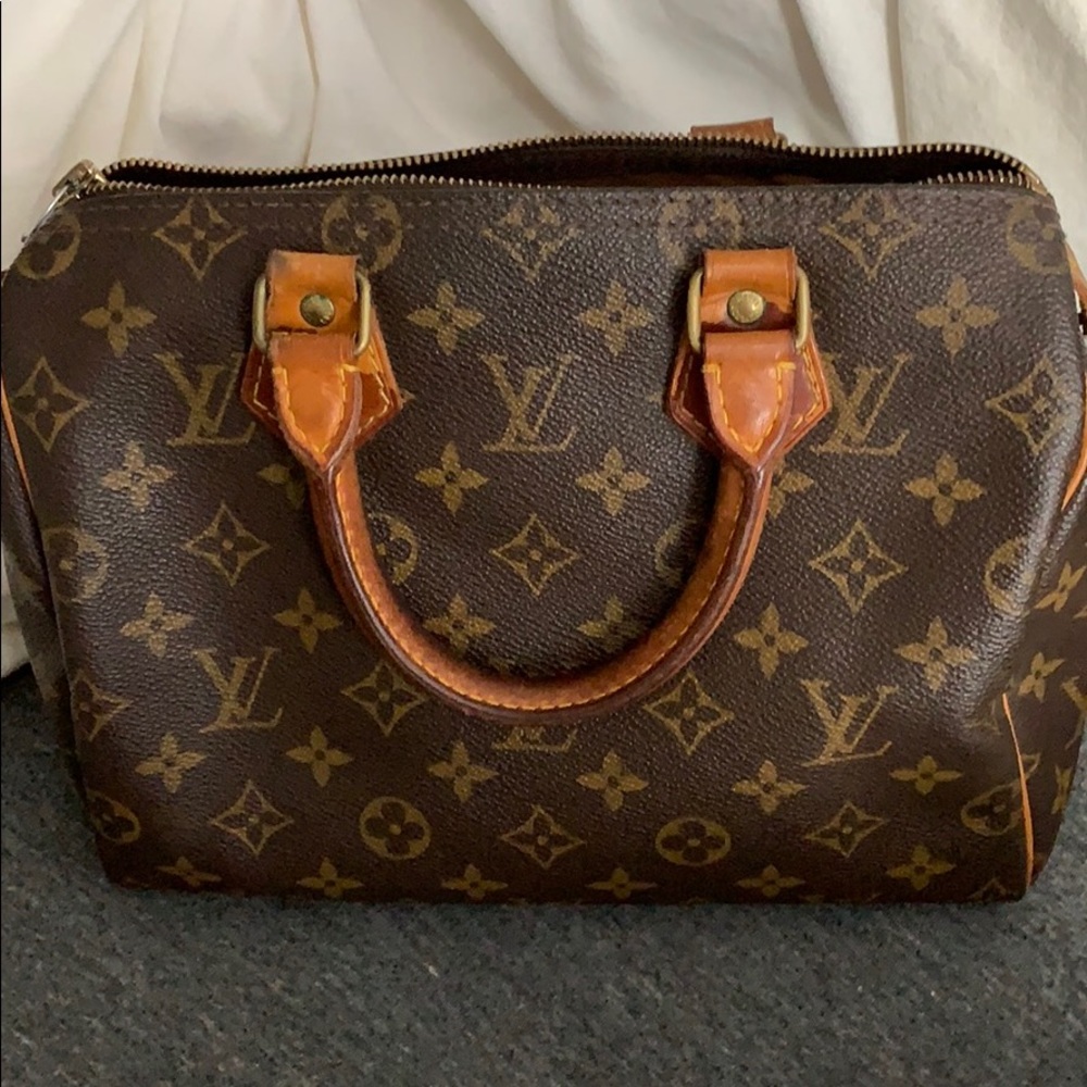 Louis Vuitton vintage speedy 25